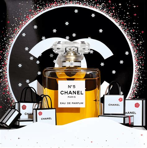 chanel no 5 christmas edition|chanel 5 parfum limited edition.